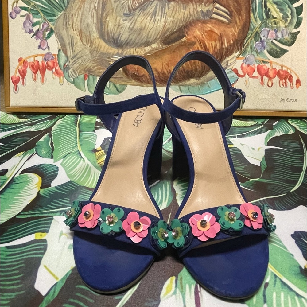 Abound heels - blue - Barbie plastic flowers